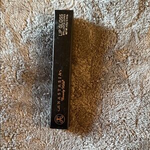 Anastasia Beverly Hills Lip Gloss in Black Packaging
